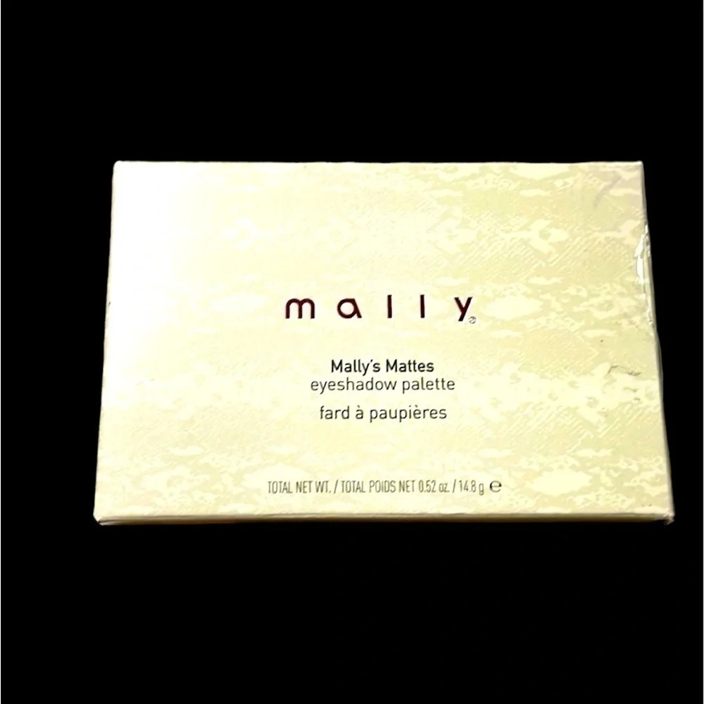 Mally’s eyeshadow palette